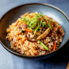 One-Pot Soy Sauce Mushroom Rice