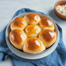 Deliciously Fluffy Dinner Rolls